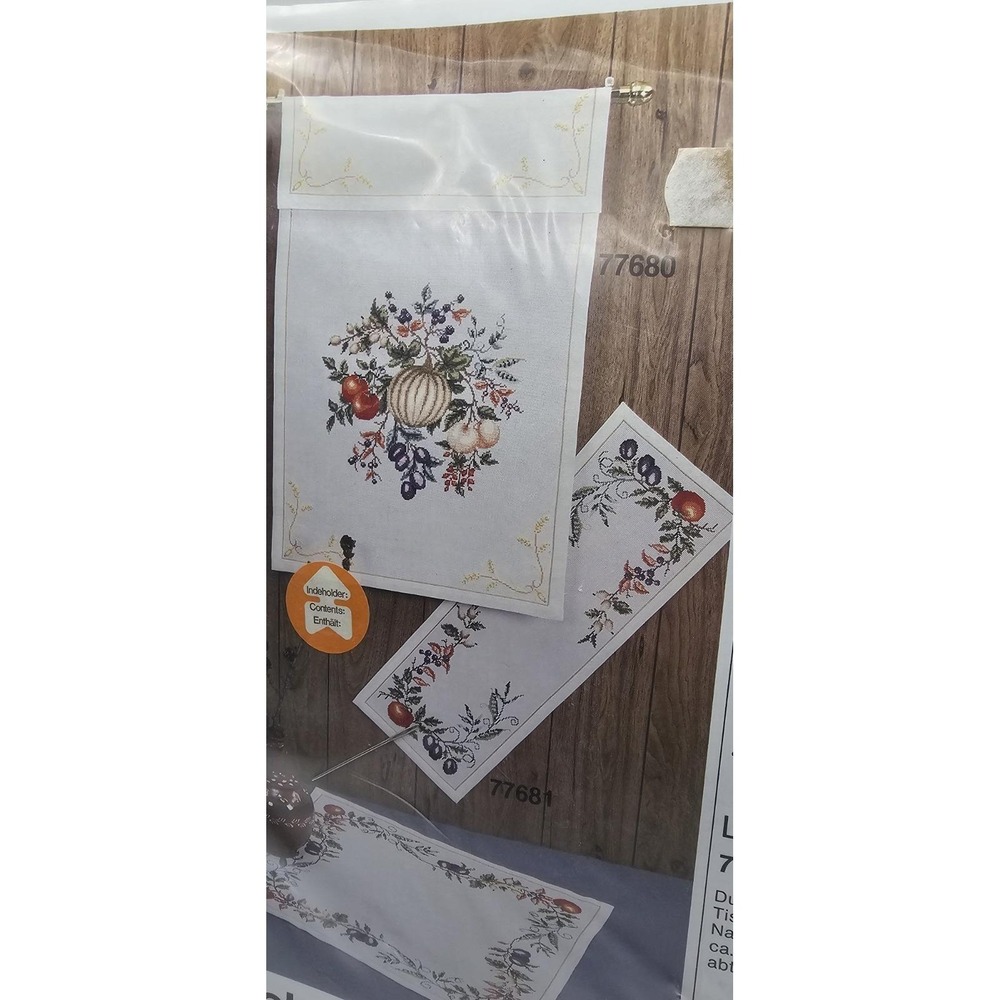Denmark Ooe Oehlenschlagers KIT FLORAL Table Runner Decorative Towel Kit #77680